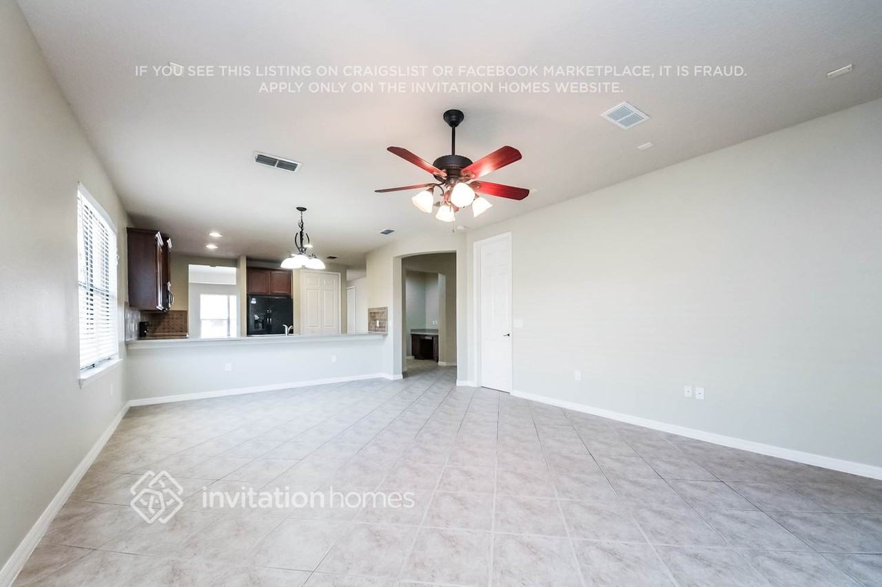 3046 Boating Blvd - Photo 3 of 21