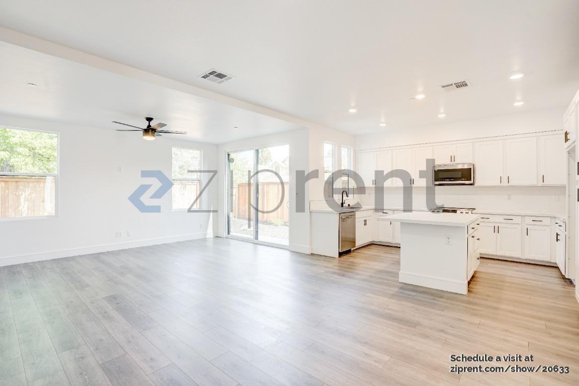 2203 Versaro Dr - Photo 7 of 25