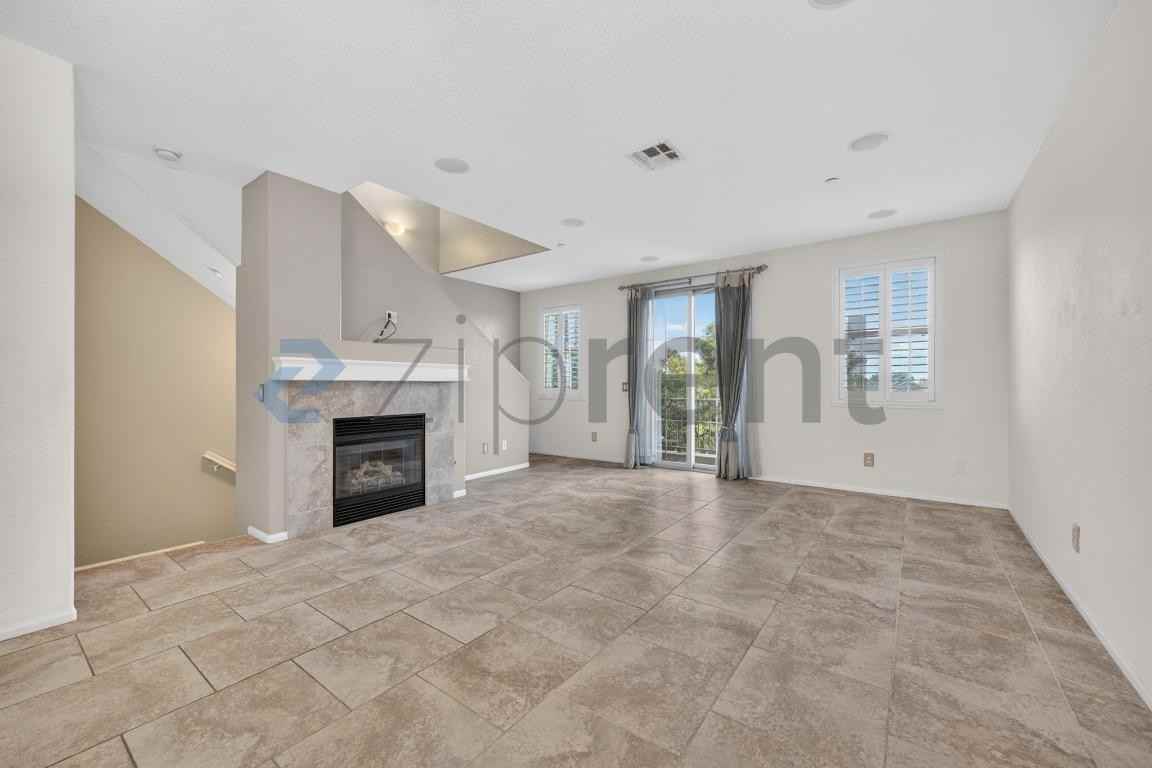 1836 Olive Green St #5 - Photo 7 of 14