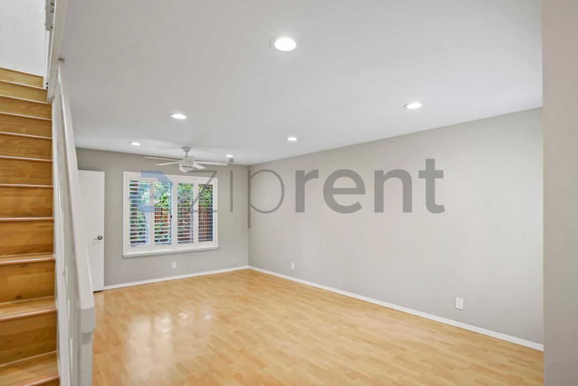 502 Pine Wood Ln - Photo 7 of 28