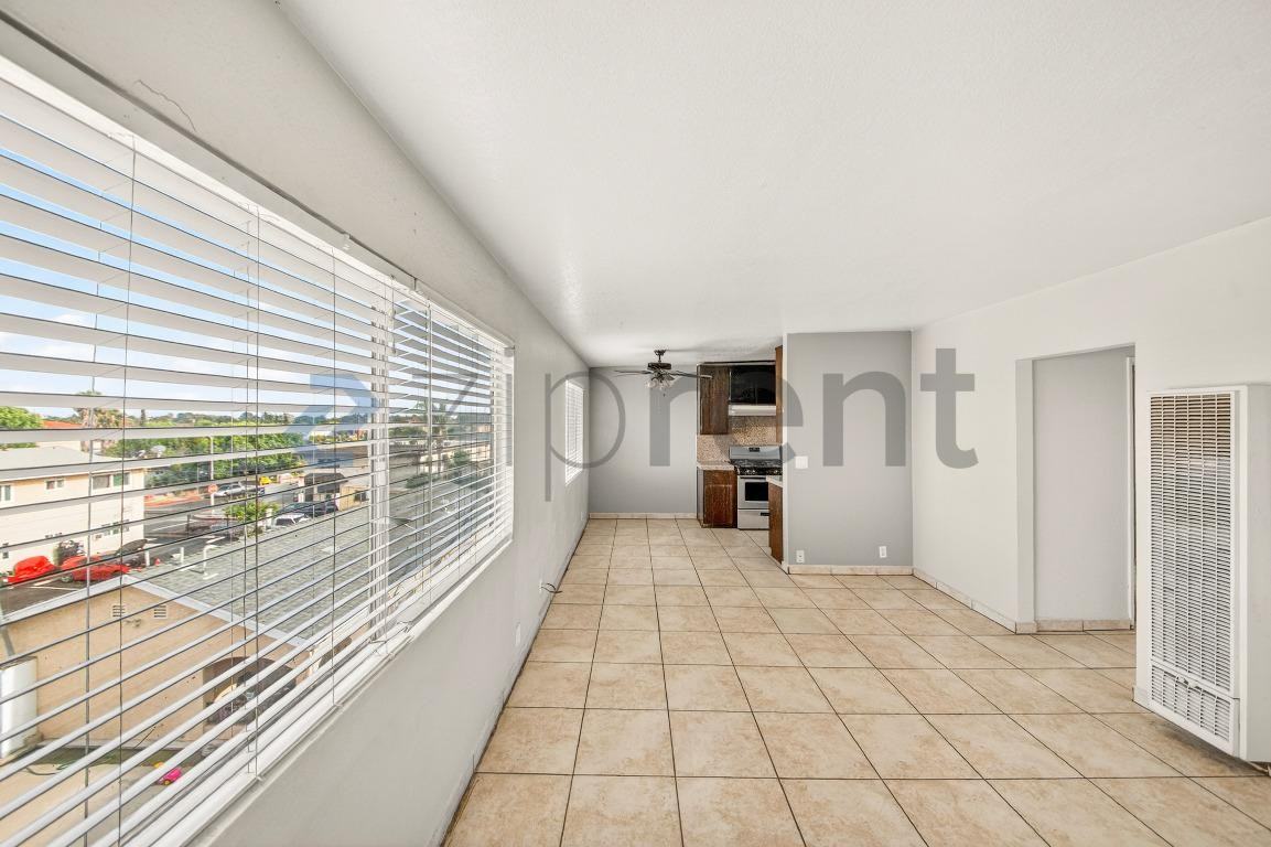 1115 252nd St #6 - Photo 4 of 12