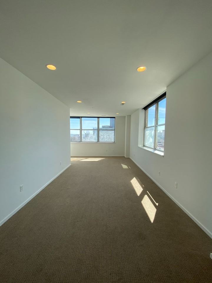 The Highline - Photo 4 of 50