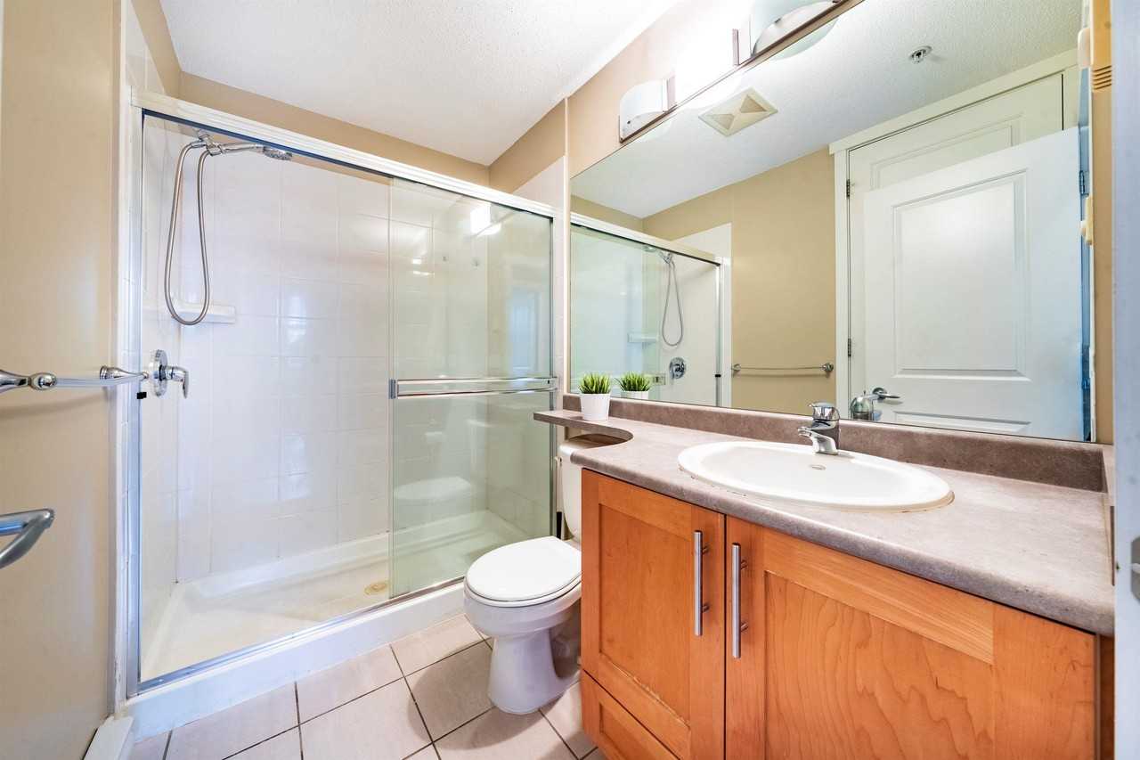 4883 Maclure Mews #215 - Photo 4 of 8