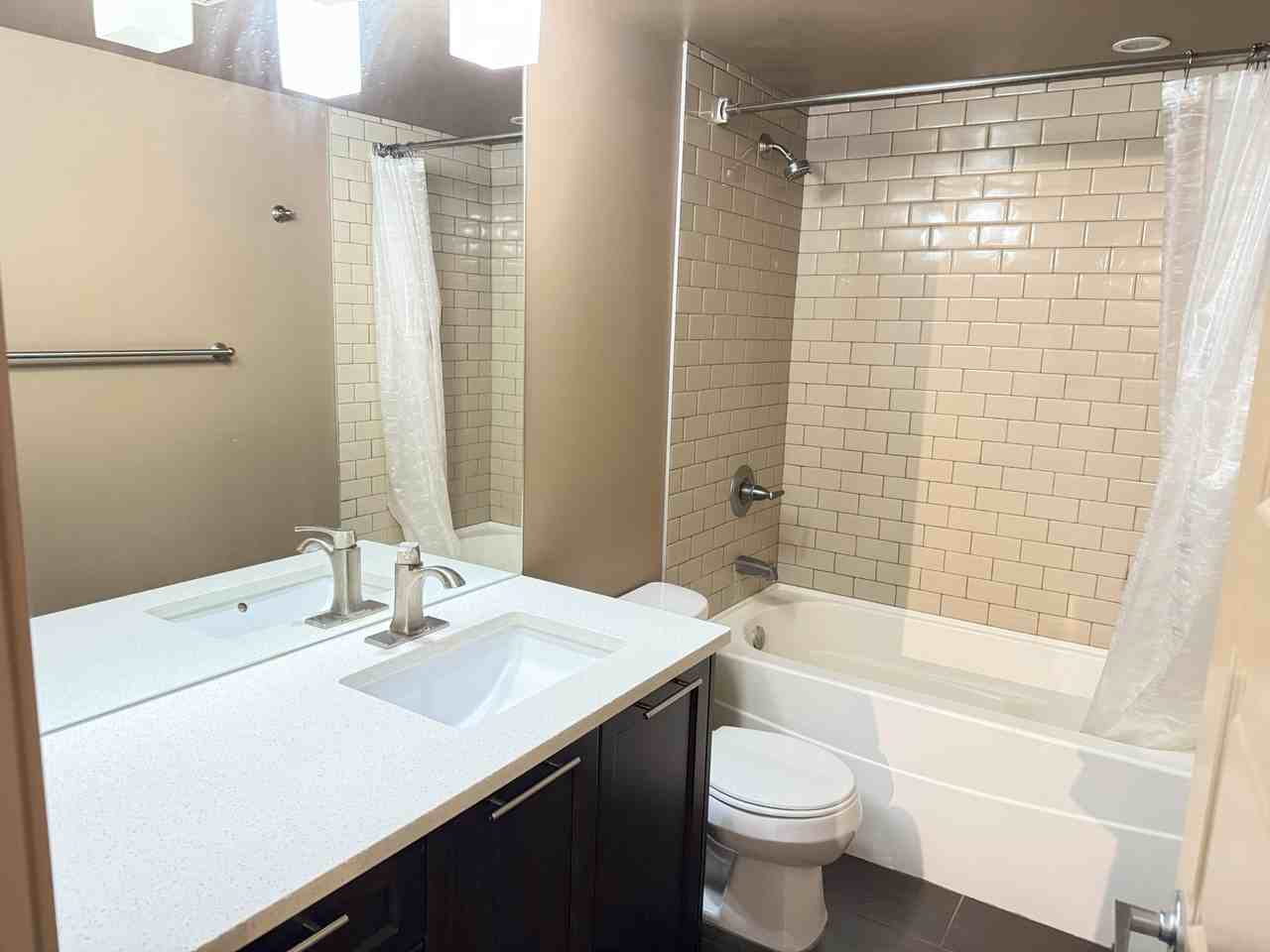 Mission Apartments - Photo 7 of 35