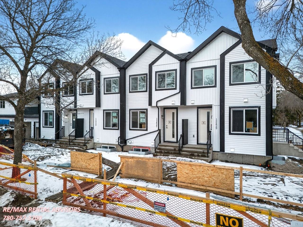 12423 112 Ave Nw - Photo 2 of 26