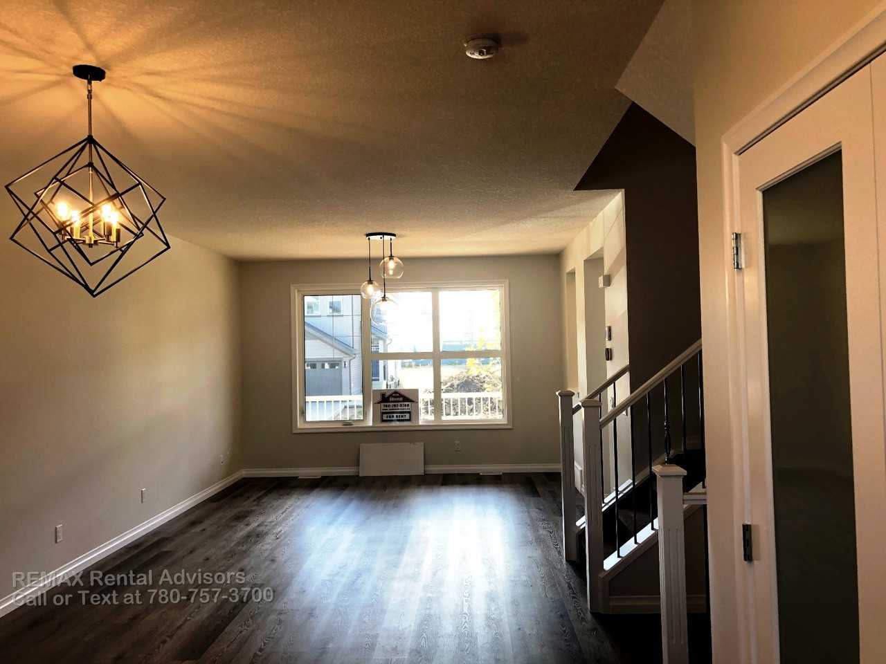 2856 Duke Crescent Southwest - Photo 5 of 17