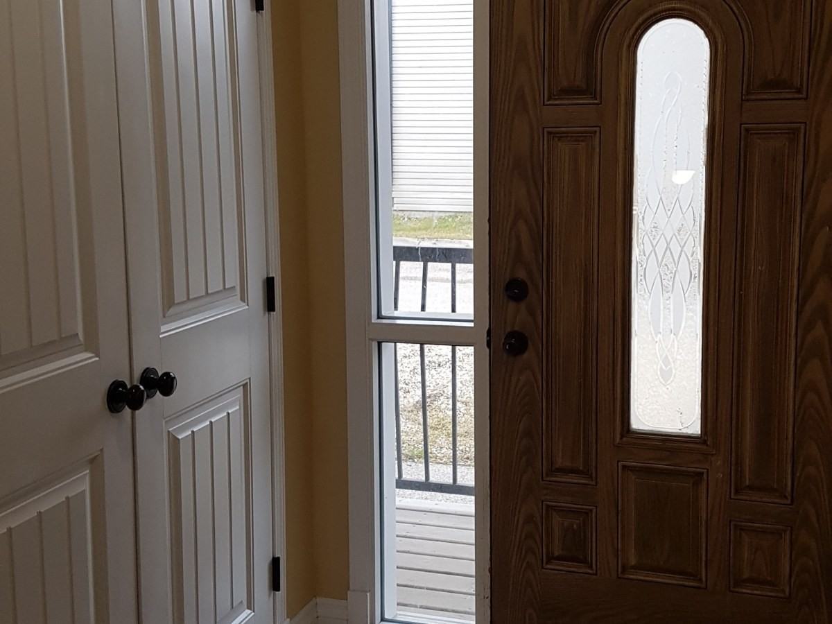 9149 Lakeland Drive - Photo 4 of 32