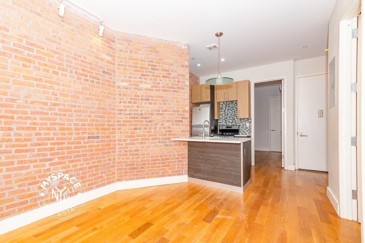 410 Gates Ave #3B - Photo 5 of 12