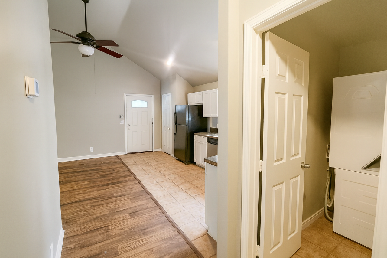 2714 Whitis Ave - Photo 3 of 22