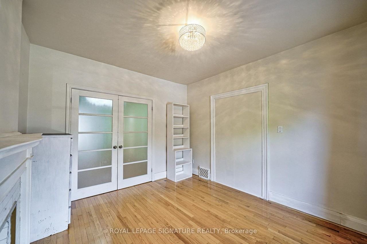 439 Crawford Street #Main - Photo 7 of 33