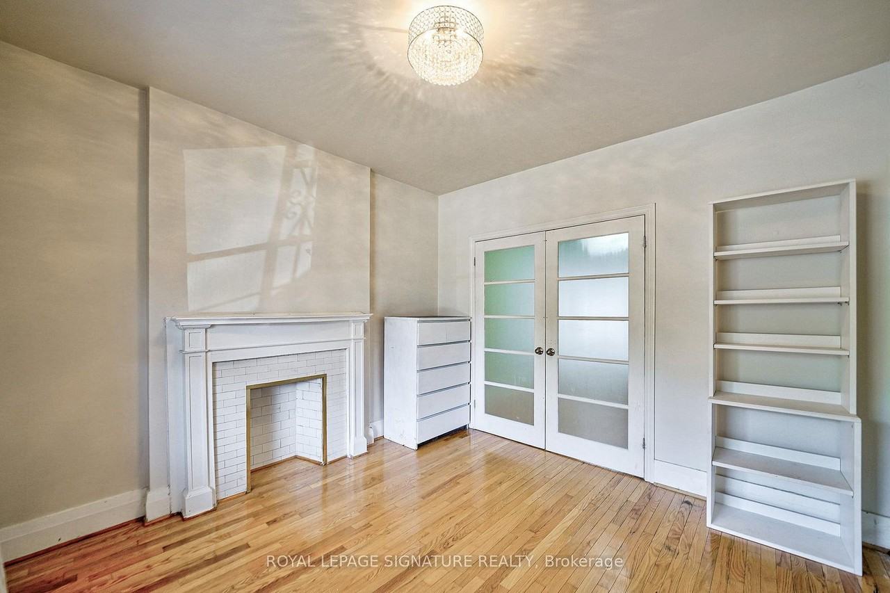 439 Crawford Street #Main - Photo 6 of 33