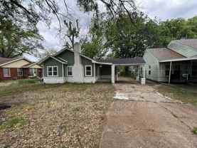 882 Maple Dr - Photo 1 of 1