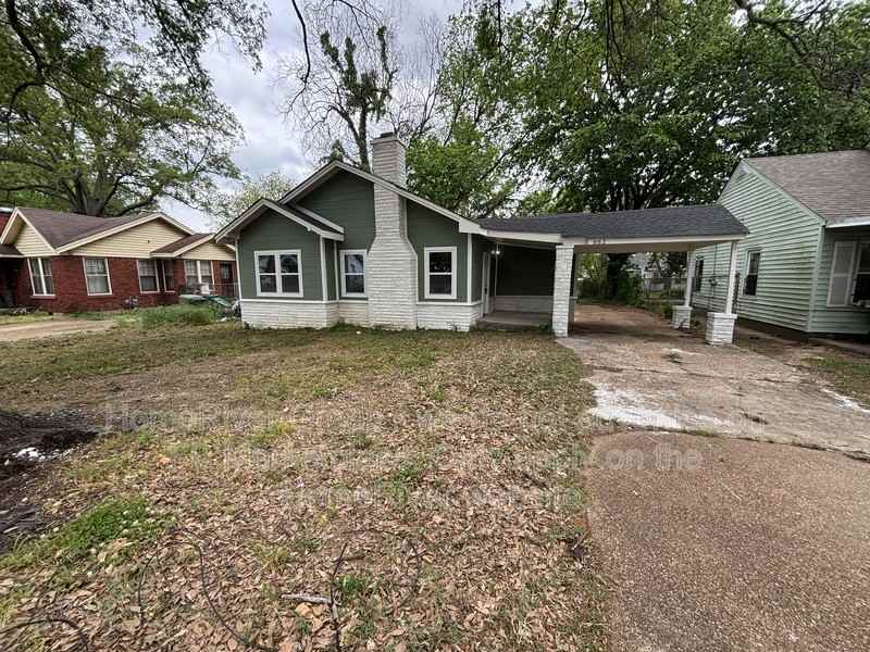 882 Maple Dr - Photo 2 of 27