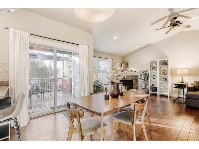 10245 Southwest 80th Avenue - Photo 2 of 18