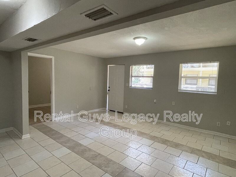 1738 Wright Ave #2 - Photo 4 of 18
