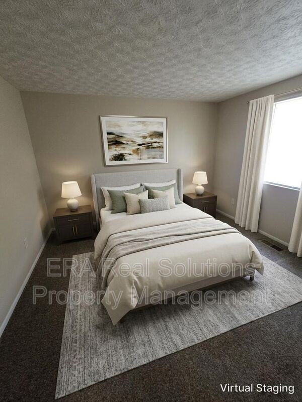 2381 Weyburn Rd - Photo 2 of 16