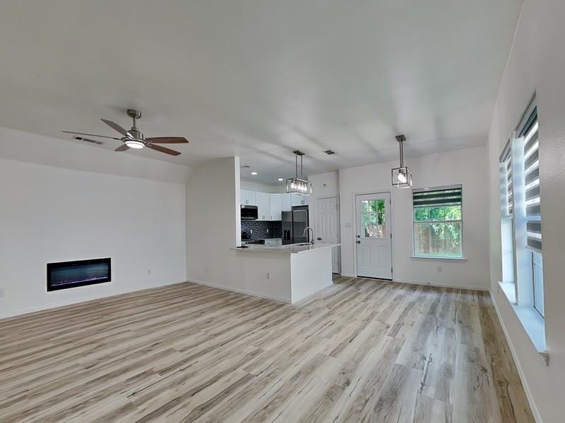 807 Fenet St #B - Photo 2 of 18