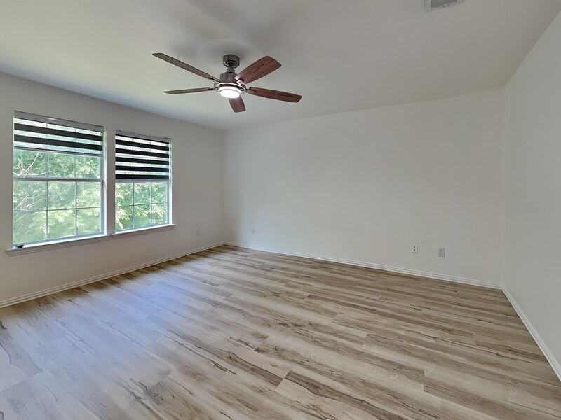 807 Fenet St #B - Photo 7 of 18