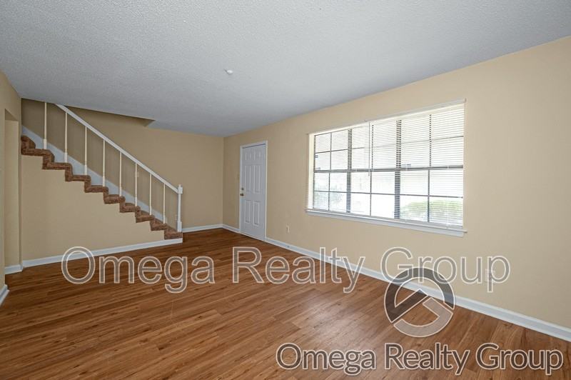 1827 Carson Rd #1 - Photo 5 of 27