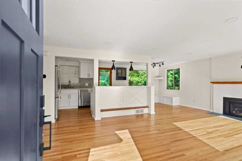 16253 13th Ave Sw - Photo 2 of 19