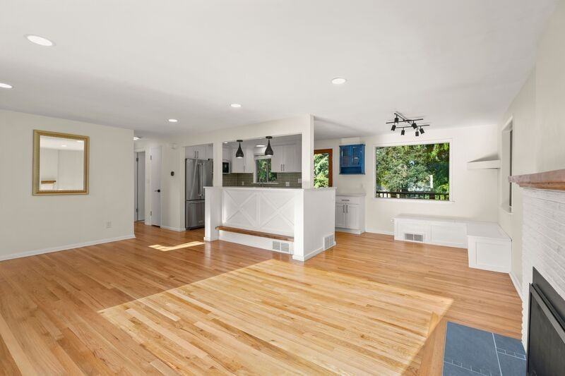 16253 13th Ave Sw - Photo 3 of 19