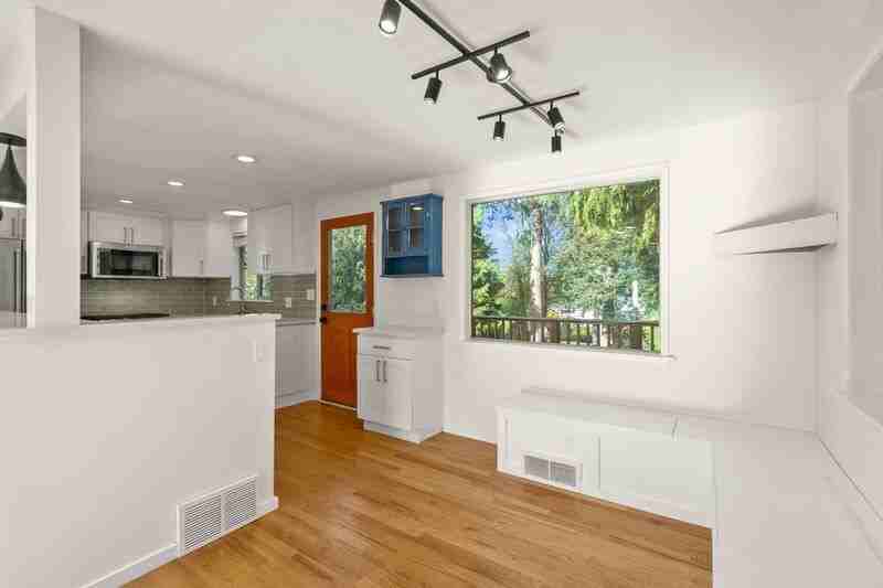 16253 13th Ave Sw - Photo 5 of 19