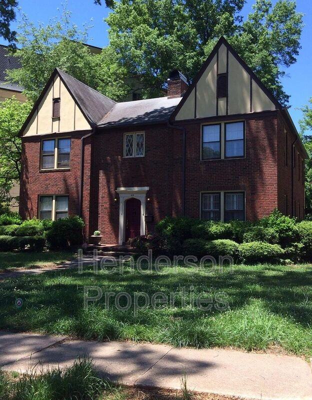 418 Fenton Pl #4