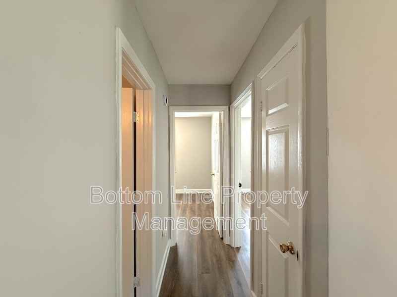 2605 Remington St - Photo 5 of 10