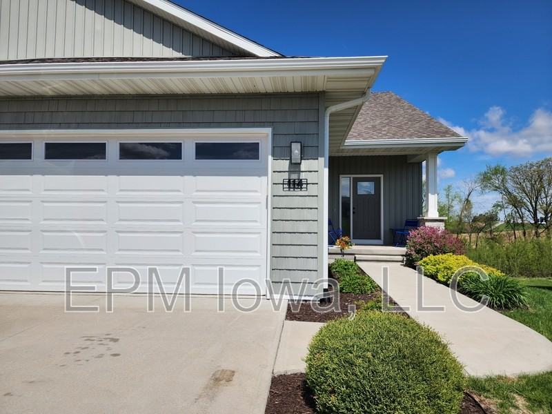 114 Dogwood Ln - Photo 2 of 29