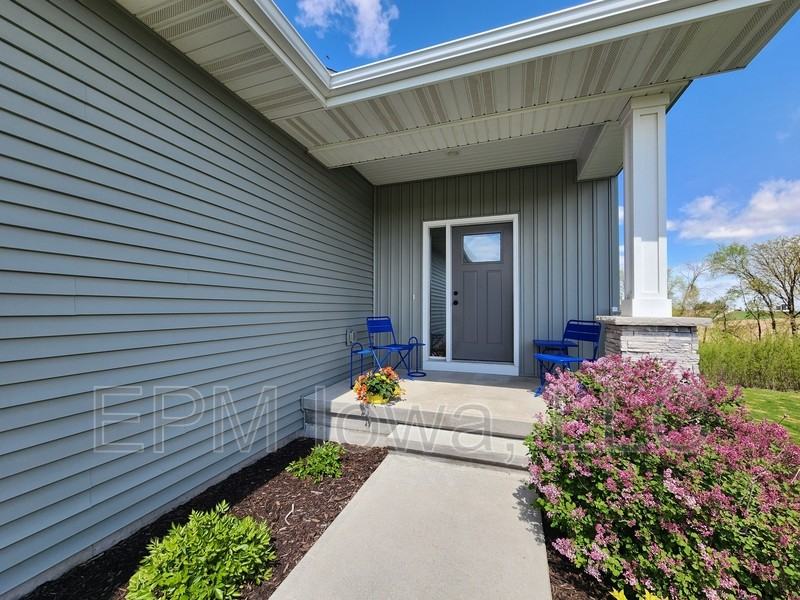 114 Dogwood Ln - Photo 3 of 29