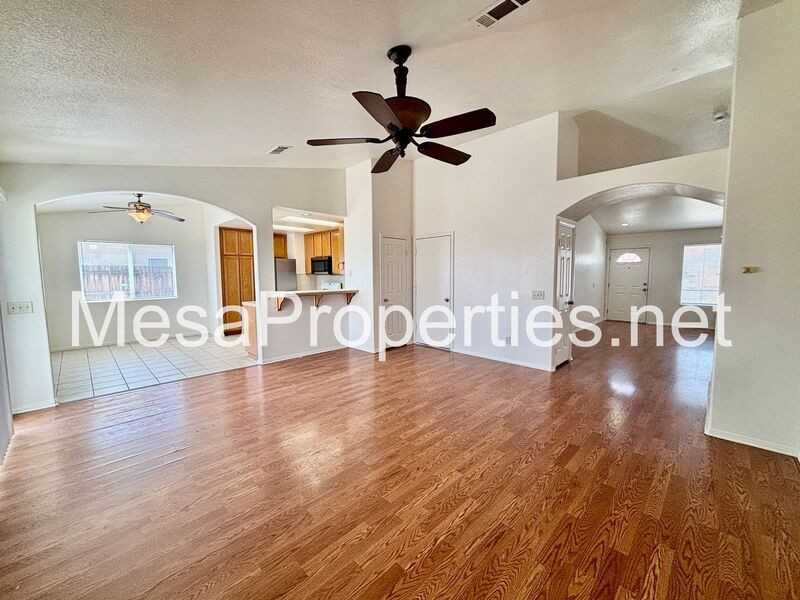 12423 San Dimas St - Photo 7 of 28