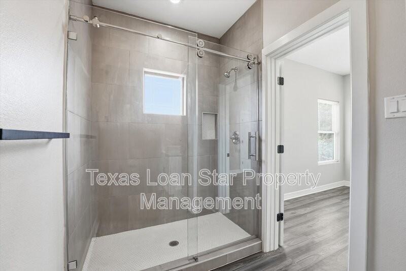 2336 Charles Rd #A - Photo 7 of 28