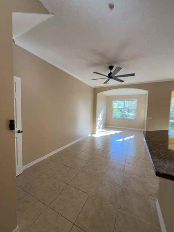 839 Assembly Ct - Photo 5 of 14