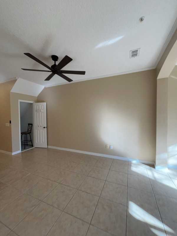 839 Assembly Ct - Photo 6 of 14