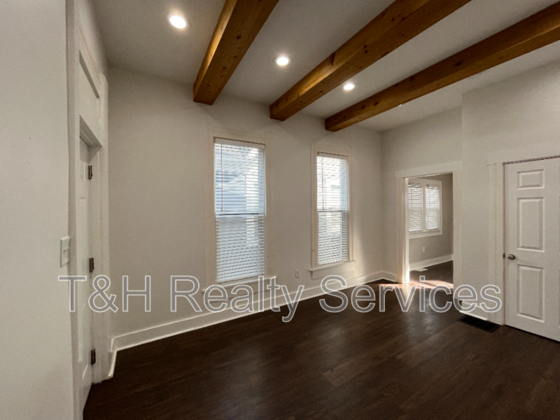 1413 Terrace Ave - Photo 6 of 17