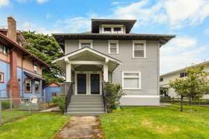 featured image of 5530 N Haight Ave