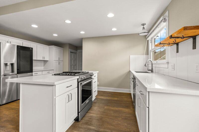 5530 N Haight Ave - Photo 7 of 24