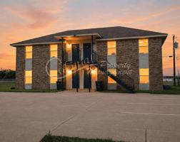 featured image of 5902 Greengate Dr #D