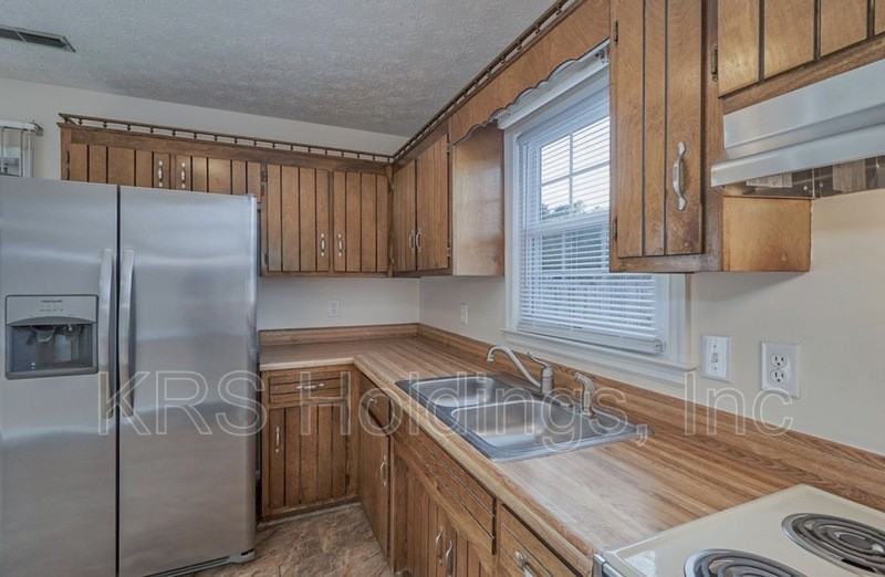 17838 Willowynde Rd - Photo 6 of 21