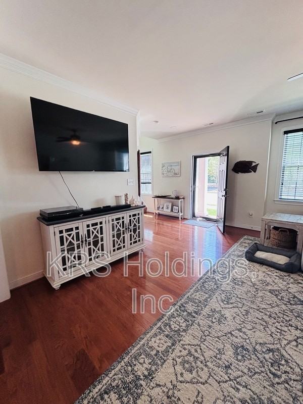 229 Quarterpath Rd - Photo 7 of 34