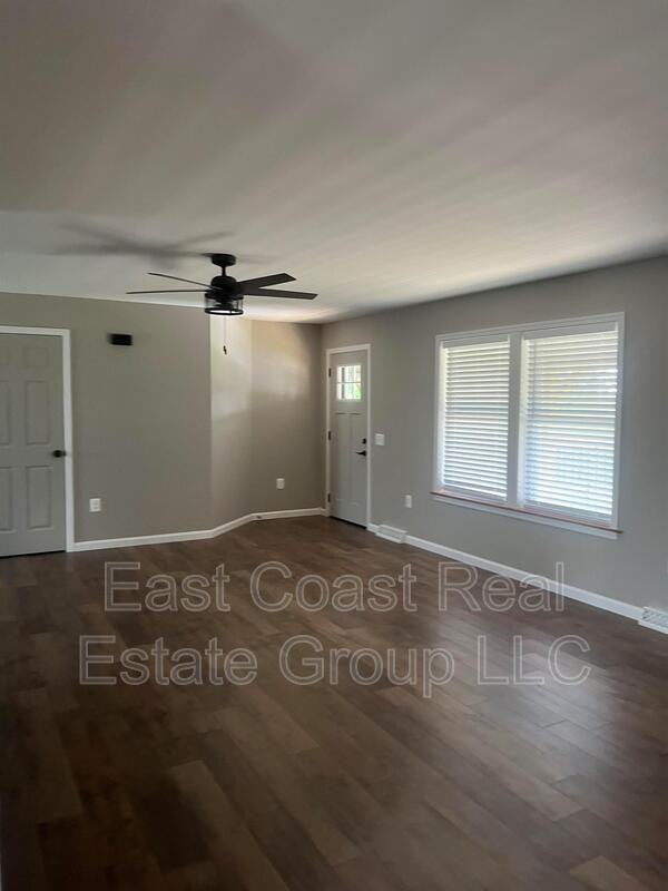 18061 Crampton Ln - Photo 6 of 31
