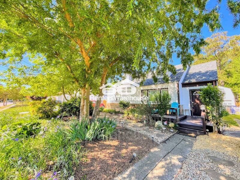 8455 Radnor Rd - Photo 2 of 39