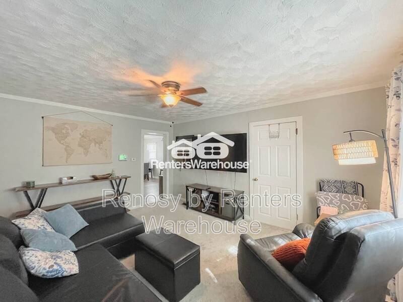 8455 Radnor Rd - Photo 7 of 39