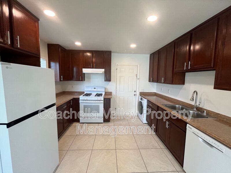 422 W Rosa Parks Rd #C - Photo 6 of 22
