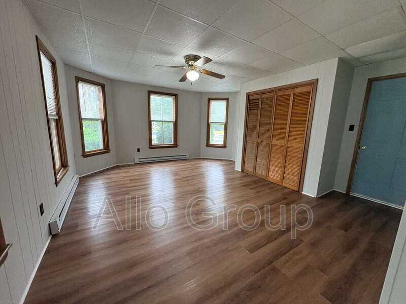 608 West St #1 - Photo 2 of 6