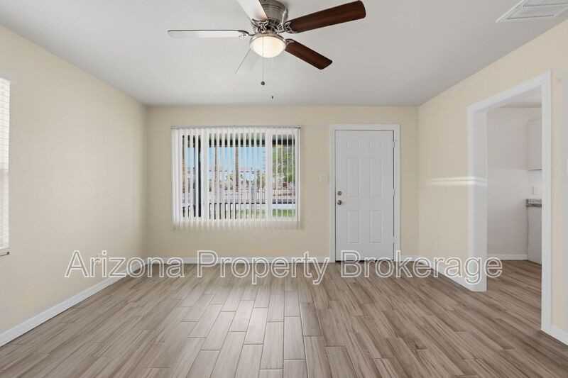 805 E Turney Ave #4 - Photo 7 of 21