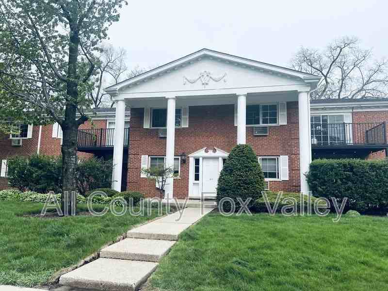 101 N Lincoln Ln #2A - Photo 2 of 25