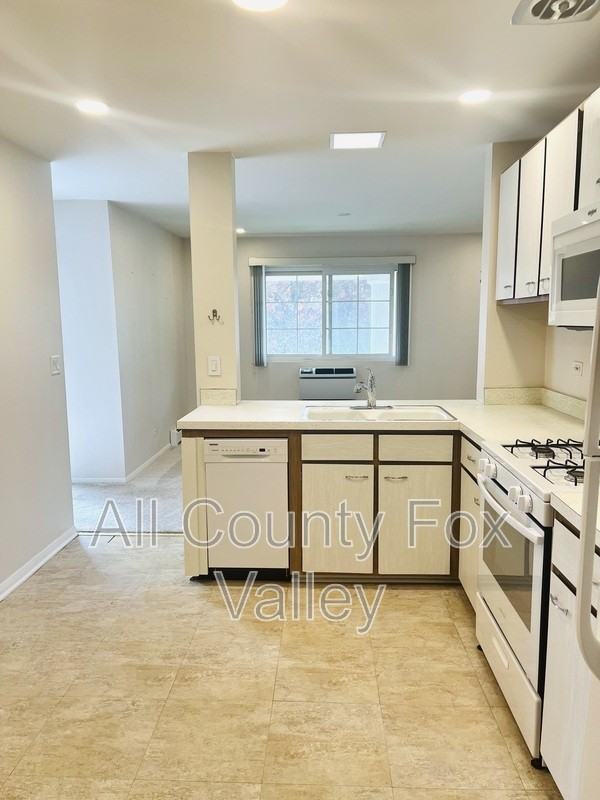 101 N Lincoln Ln #2A - Photo 3 of 25