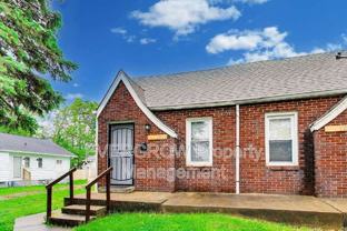 1510 N Gladstone Ave - Photo 1 of 1