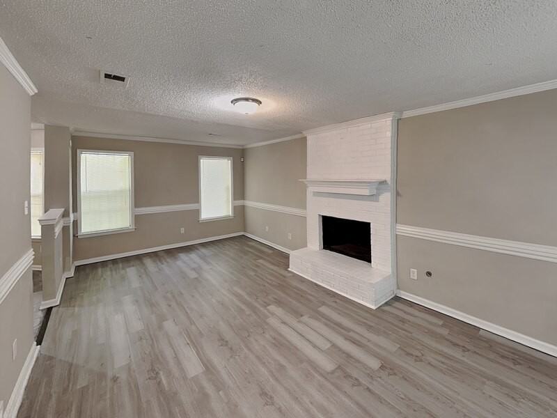 5913 Sycamore Manor Cv - Photo 4 of 16